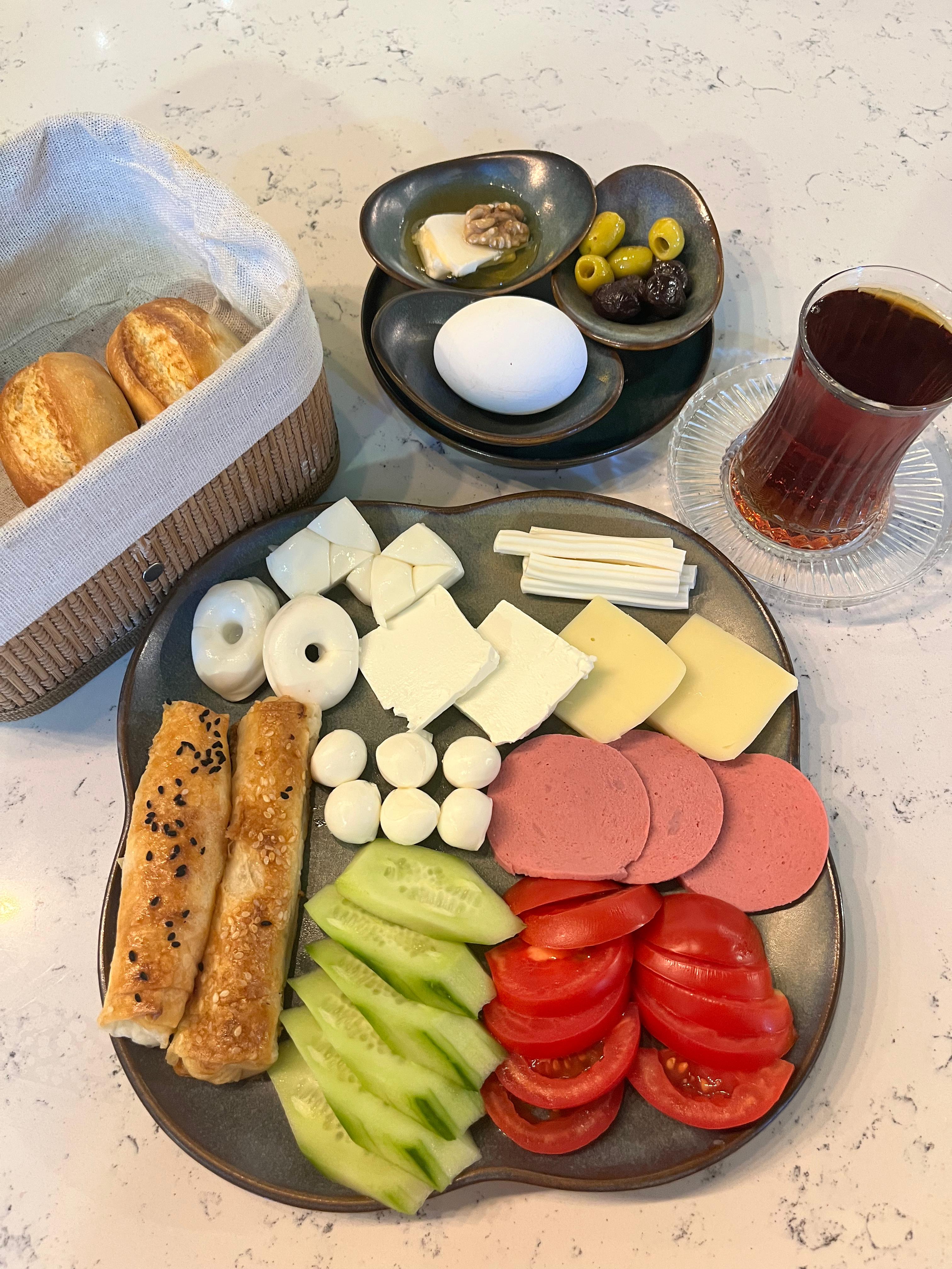 Hızlı Kahvaltı Tabağı